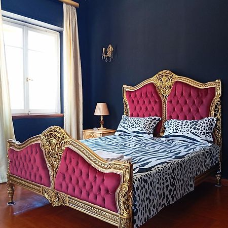 Iris Baroque Apartment Elefsina Bagian luar foto