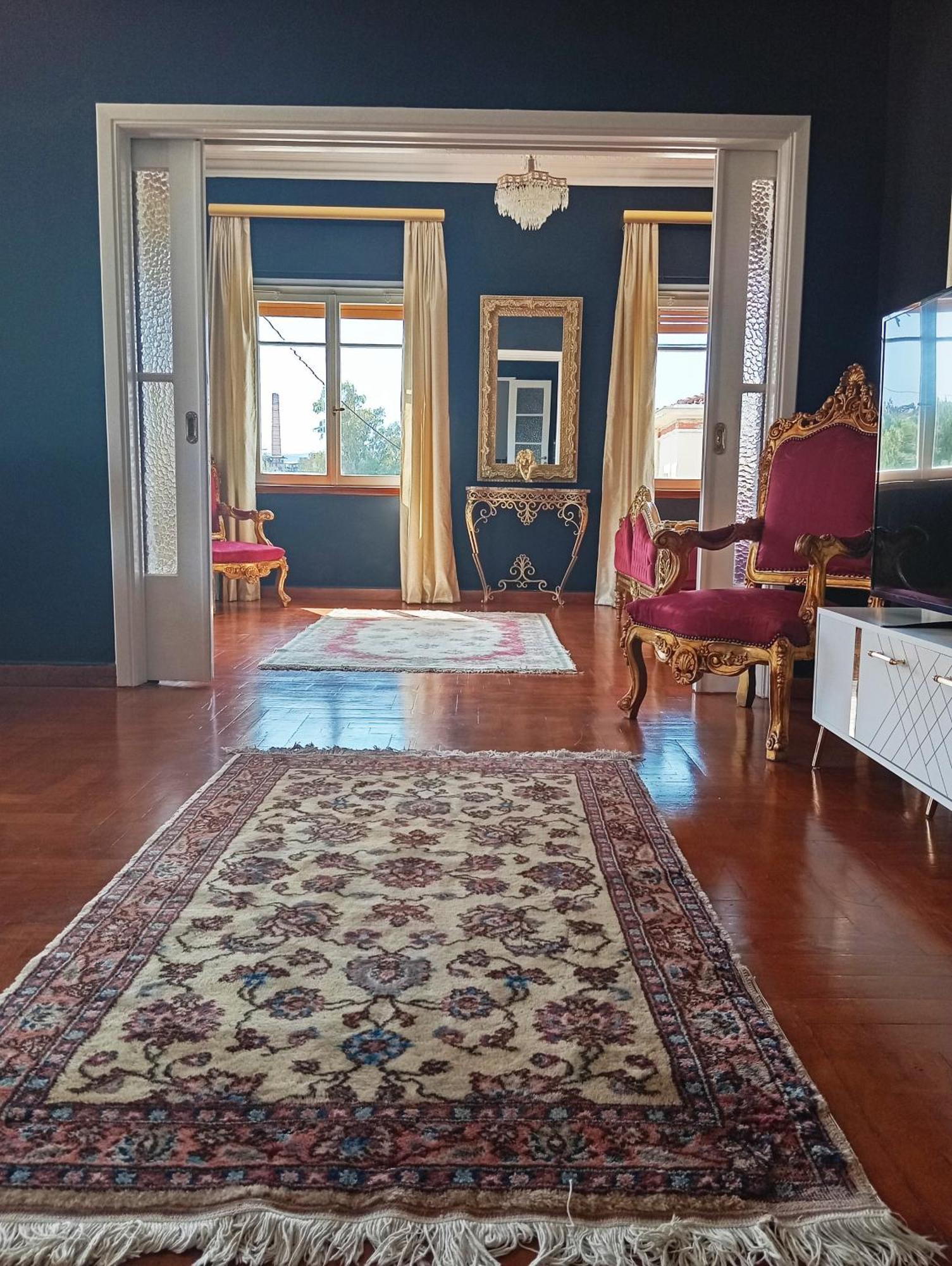 Iris Baroque Apartment Elefsina Bagian luar foto